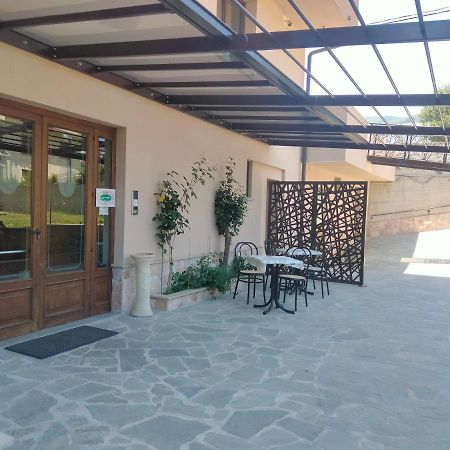 Hotel Ristorante Caligiuri Decollatura Esterno foto